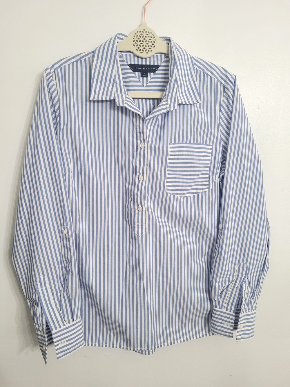 Tommy Hilfiger Womens Long Sleeve Button Up Blue Stripe Size Large 100% Cotton